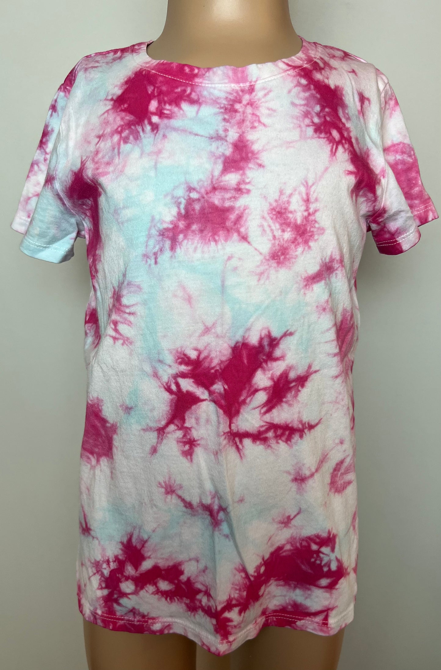 Member's Mark Tie Dyed Rainbow T-Shirt Bundle