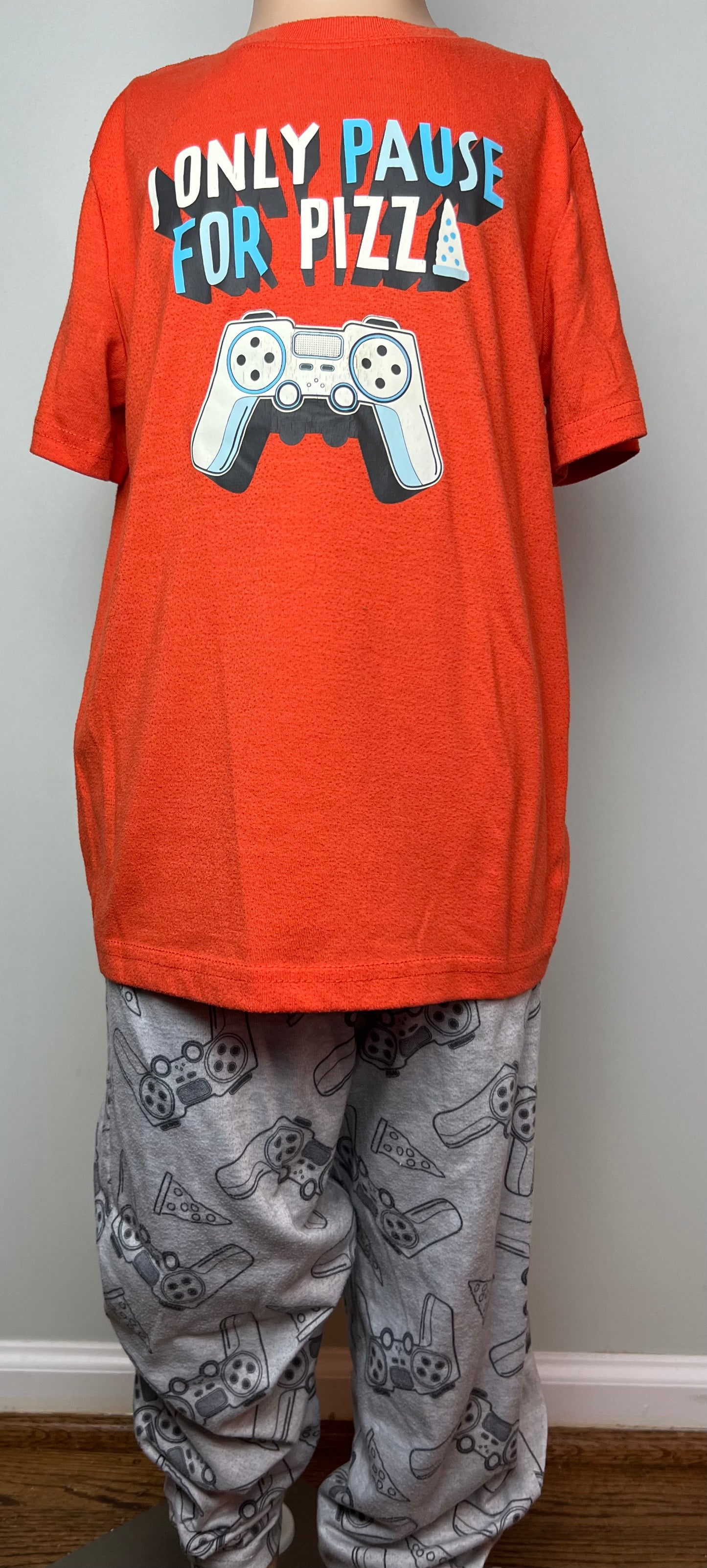 Cat & Jack Pizza Gaming Pajama Set