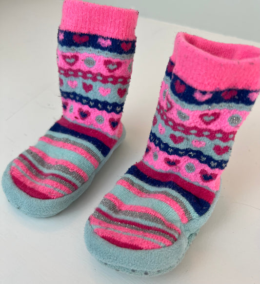 Unknown Crawler Slippers