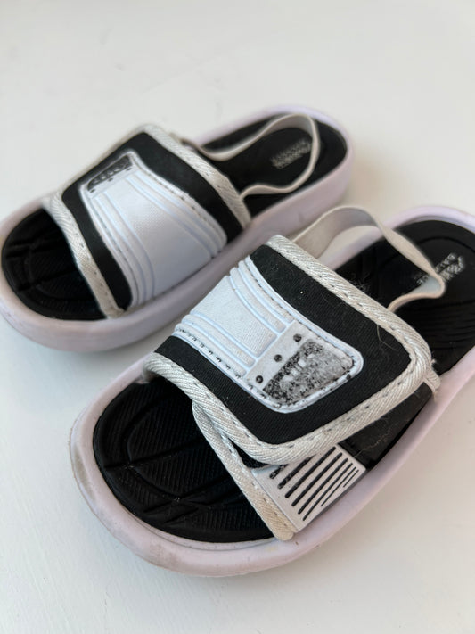 Unknown Velcro Slides
