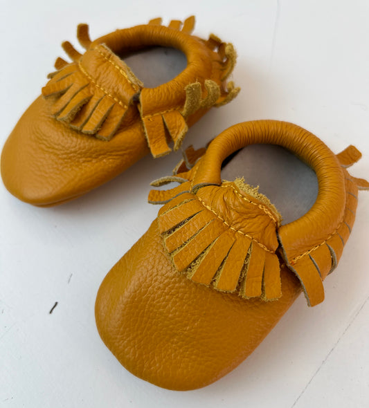 Unknown Leather Fringed Moccasins