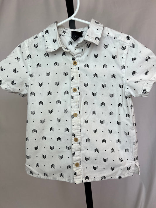 Art Class Arrows Short Sleeved Button Down Shirt